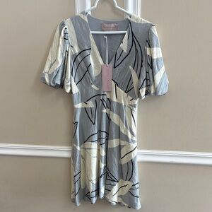 White House Black Market Abstract Long Sleeve Dress